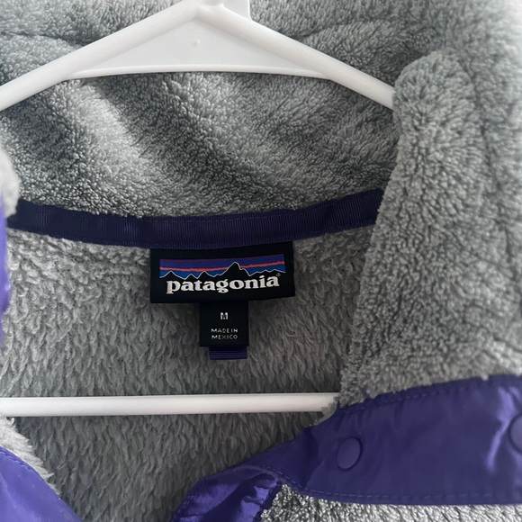 Patagonia Women's Lightweight Synchilla® Snap-T® Fleece Pullover - Picture 3 of 3